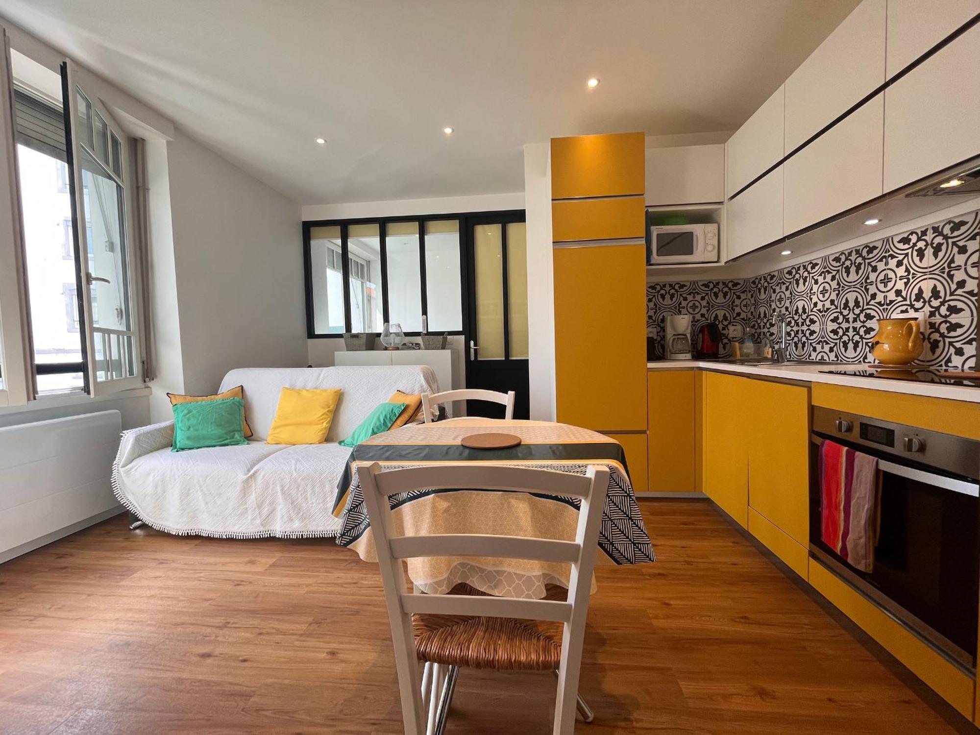 Appartement Lumineux 1 Chambre Au Coeur De Saint-Jean-De-Luz, Proche Plage Et Halles - Fr-1-239-890 外观 照片