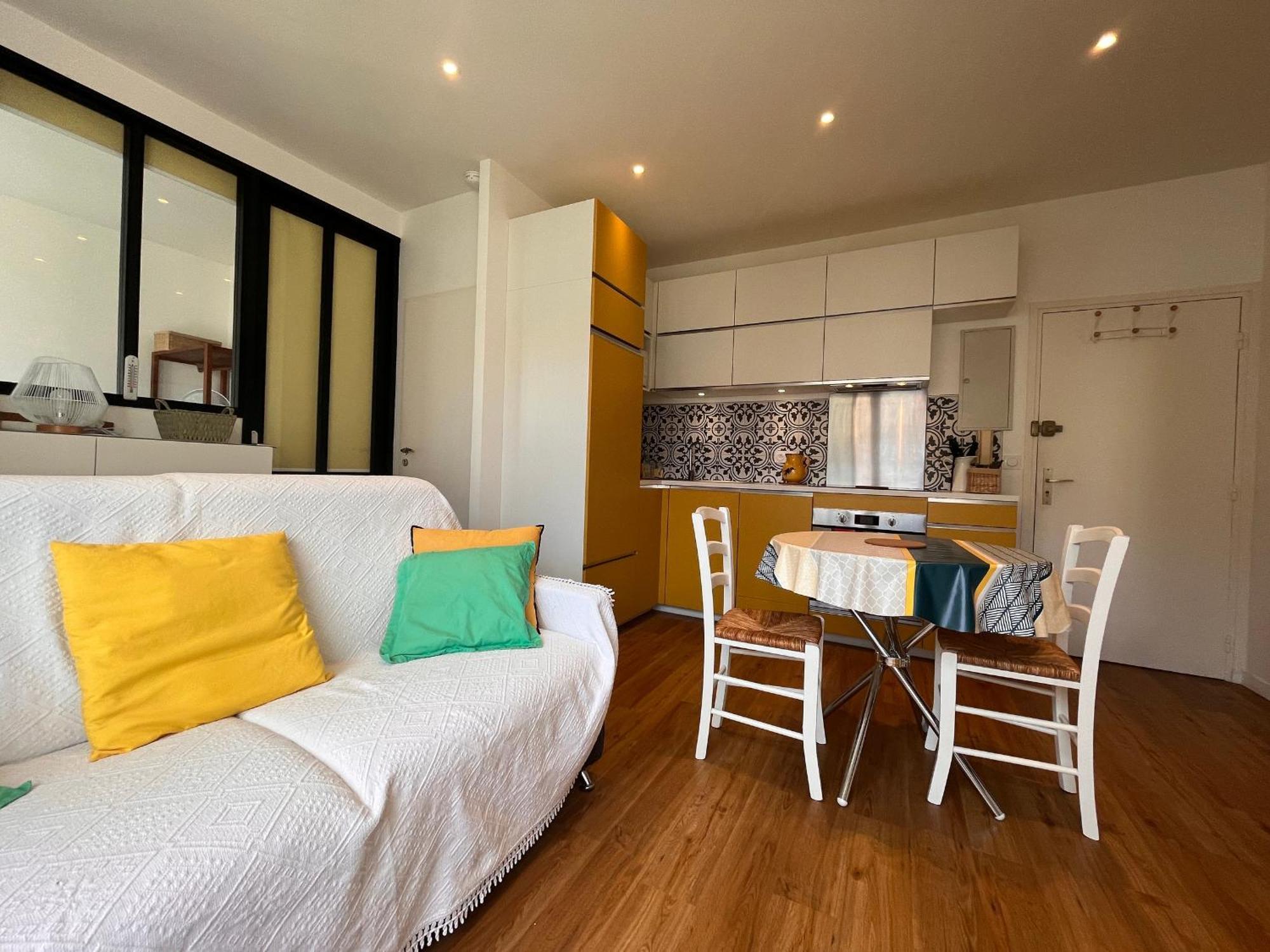 Appartement Lumineux 1 Chambre Au Coeur De Saint-Jean-De-Luz, Proche Plage Et Halles - Fr-1-239-890 外观 照片